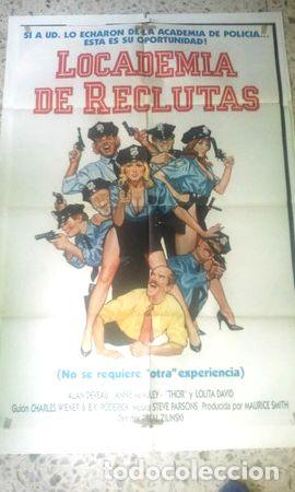 Kino: afiche locademia de reclutas