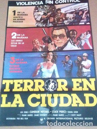 Kino: terror en la ciudad afiche mitchell pierce 557