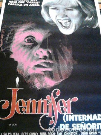 Kino: afiche jennifer internado de senoritas