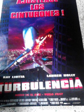 Kino: afiche turbulencia