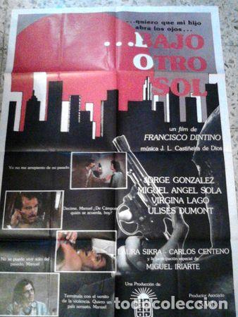Cine: afiche bajo otro sol - Foto 1