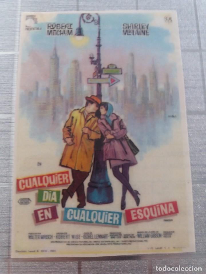 Kino: Cualquier dia en cualquier esquina