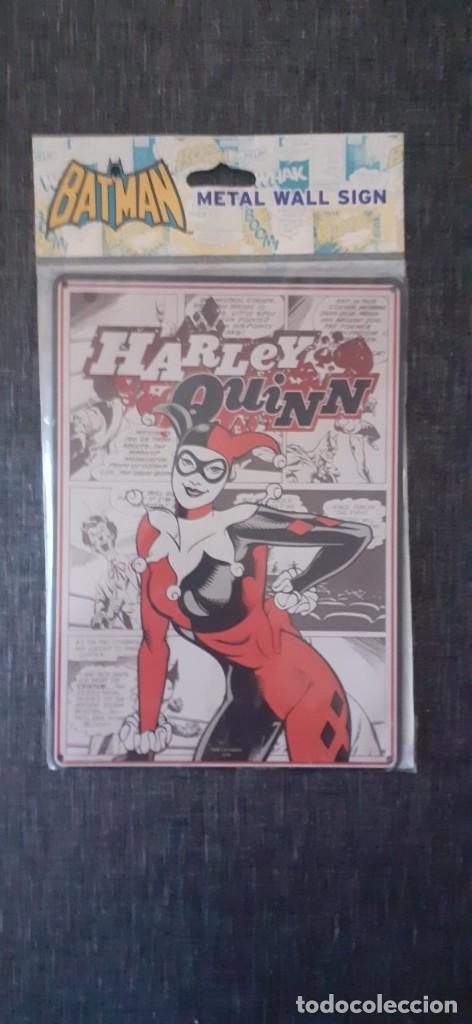 Kino: CHAPA METAL PARED BATMAN HARLEY QUINN 21 X 15 CM NUEVA