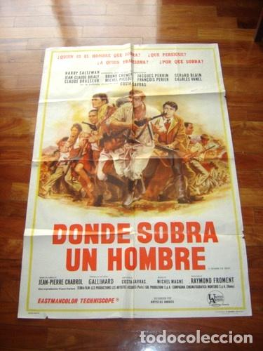 Kino: afiche de cine donde sobra un hombre costa gavras piccoli