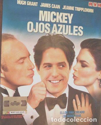 Kino: poster de la pelicula mickey ojos azules hugh grant
