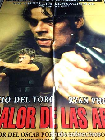 Kino: poster al calor de las armas benicio del toro
