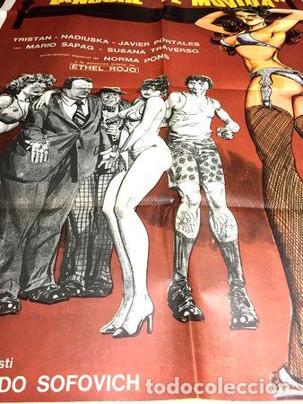 Kino: poster la noche viene movida javier portales original