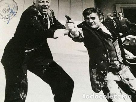 Kino: la computadora jugadora kurt russell lobicard 5