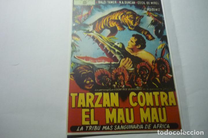 Kino: reproducc. foto tarzan contra el mau mau-