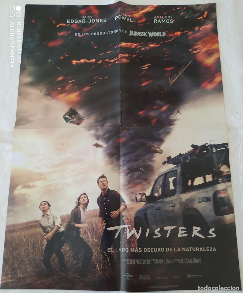 Kino: P&Oacute;STER DOBLE / TWISTERS + URGENCIAS (serie TV) (ver descripci&oacute;n)