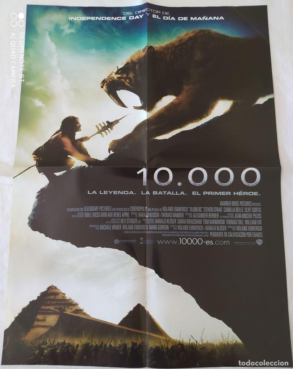 Kino: P&Oacute;STER DOBLE / 10000 + CASI 300 (ver descripci&oacute;n)