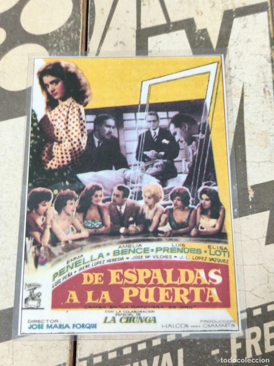 Cine: De espaldas a la puerta plastificado - Foto 1