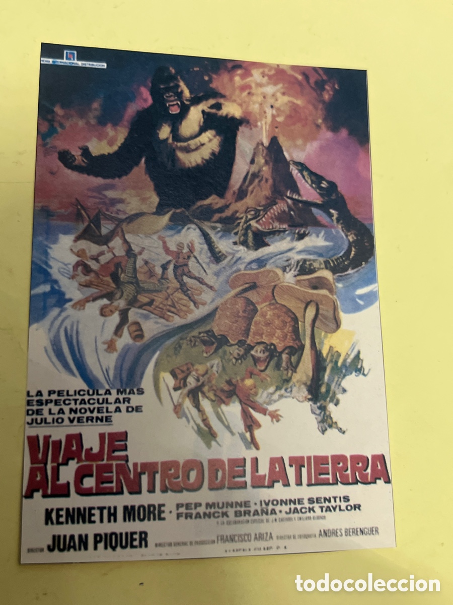 Cine: 1/E2/148. Reproducciones de carteles de cine, recortes de revistas