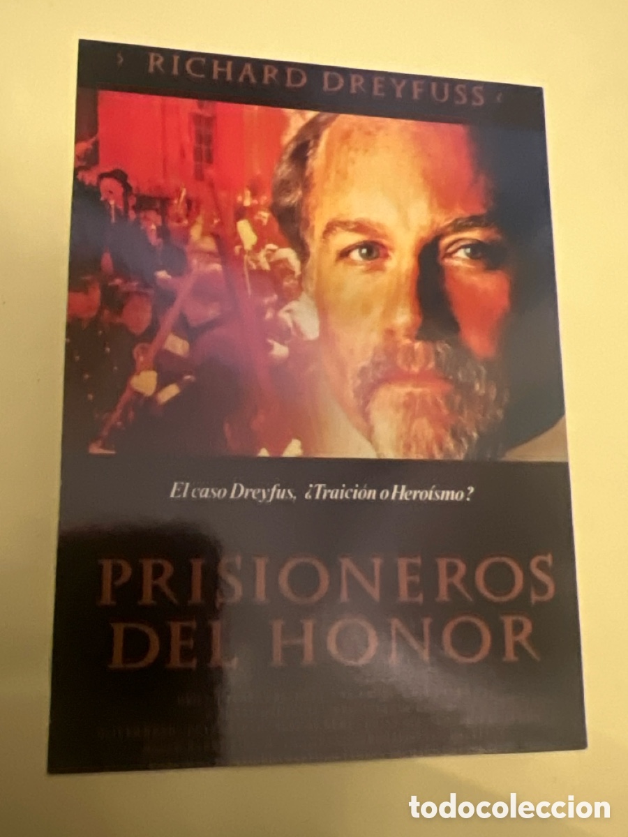 Kino: T1/E2/180. Reproducciones de carteles de cine, recortes de revistas