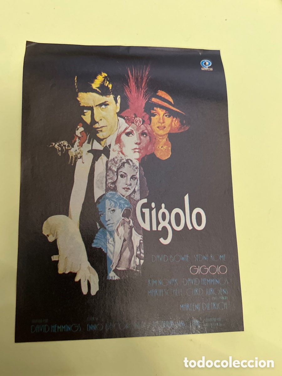 Cine: T1/E2/195. Reproducciones de carteles de cine, recortes de revistas