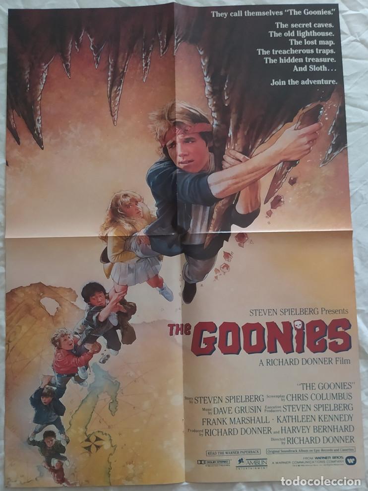 Cine: P&Oacute;STER DOBLE / LOS GOONIES + EL CABALLERO DE LOS SIETE REINOS (serie TV) (ver descripci&oacute;n)