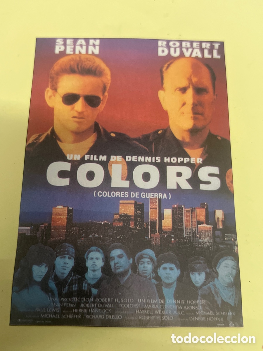 Cine: T1/F2/204. Reproducciones de carteles de cine, recortes de revistas