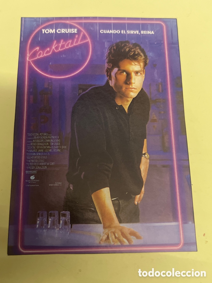 Cine: T1/F2/204. Reproducciones de carteles de cine, recortes de revistas