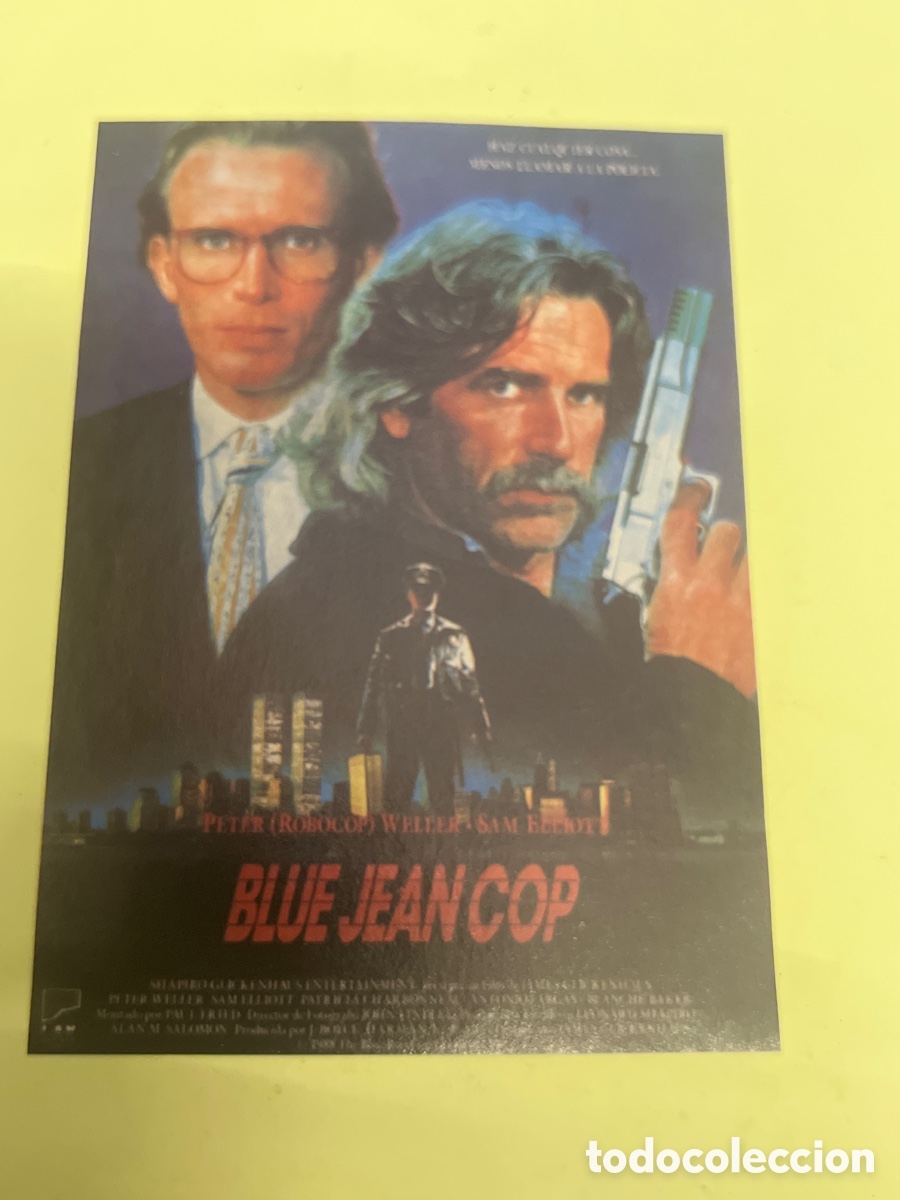 Cine: T1/F2/204. Reproducciones de carteles de cine, recortes de revistas