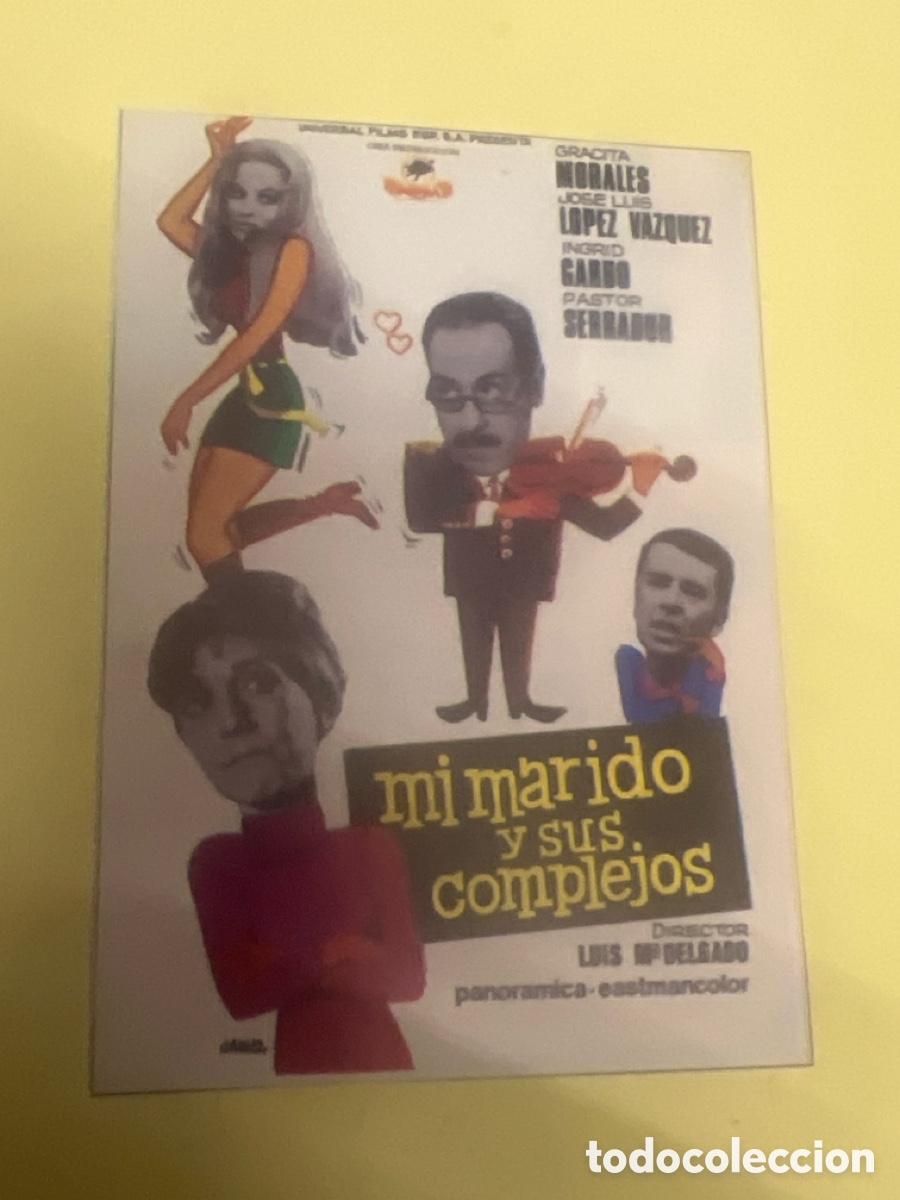 Cine: T1/F2/105. Reproducciones de carteles de cine, recortes de revistas