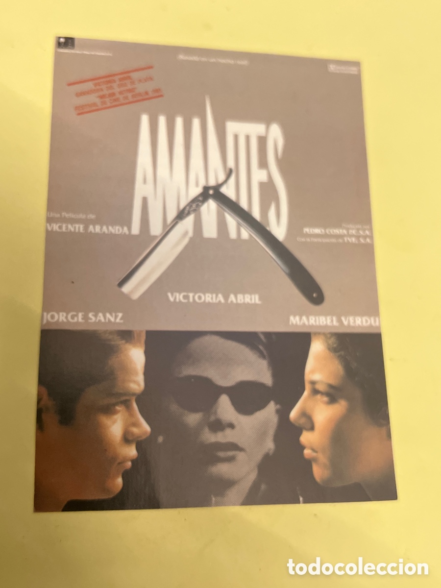 Cine: T1/F2/105. Reproducciones de carteles de cine, recortes de revistas