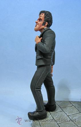 Cine: Frankenstein figura en resina. - Foto 4
