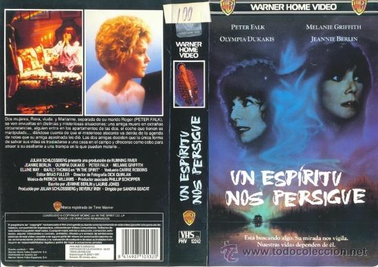 Cine: CARATULA VHS - UN ESPIRITU NOS PERSIGUE - Pedido Minimo 6&euro;