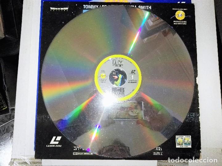 Cine: LASER DISC MEN IN BLACK con poster - Foto 3