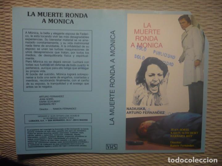 Cinema: (SOLO CARATULA ORIGINAL VHS) LA MUERTE RONDA A MONICA.