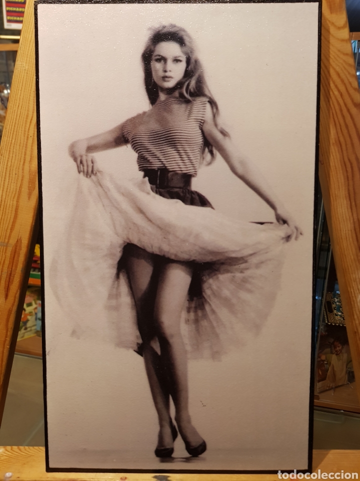 Cine: Brigitte Bardot 1964: Cuadro en madera Foto cine cl&aacute;sico. Diva Francesa