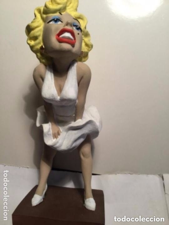 Cine: Figura marilyn monroe - 22x7 cm