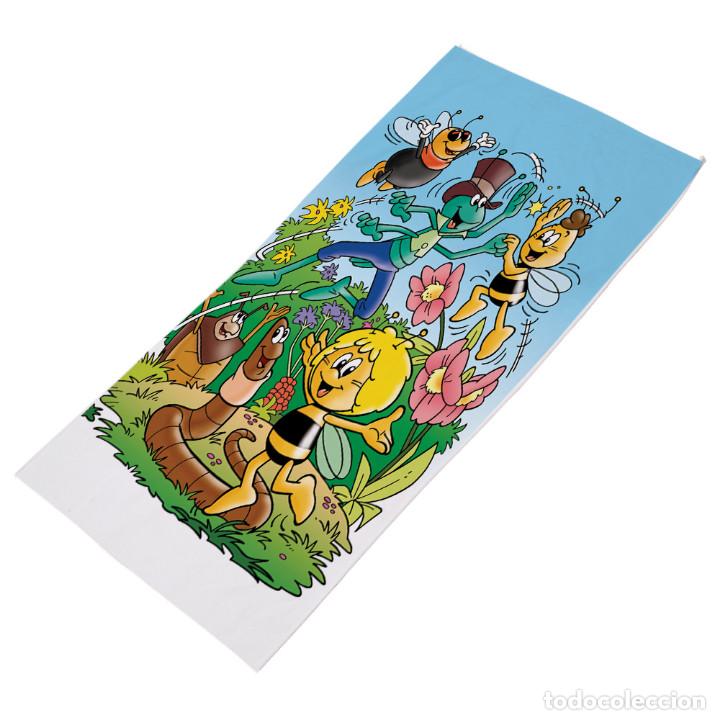 Cine: TOALLA GRANDE DE  DE LA SERIE DE LA ABEJA MAYA CON SUS PERSONAJES