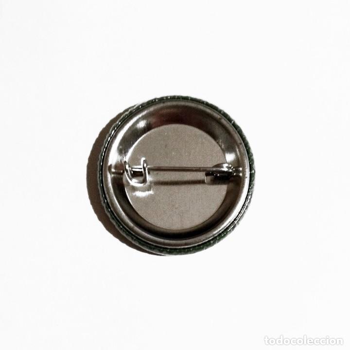 Cine: BREAKING BAD - CHAPA 31MM (CON IMPERDIBLE) - Foto 2