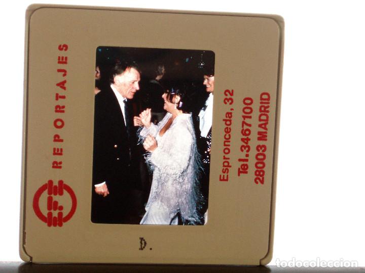 Cine: DIAPOSITIVA DE PRENSA. AGENCIA EFE. 5X5. ELIZABETH TAYLOR. LIZ. DIVA