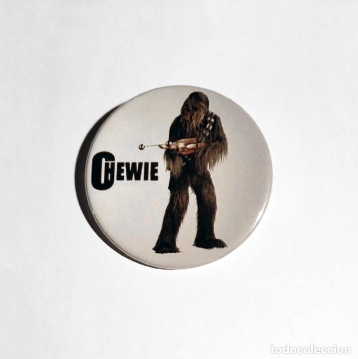 Cine: CHEWBACCA - CHAPA 59MM (CON IMPERDIBLE) - Foto 1
