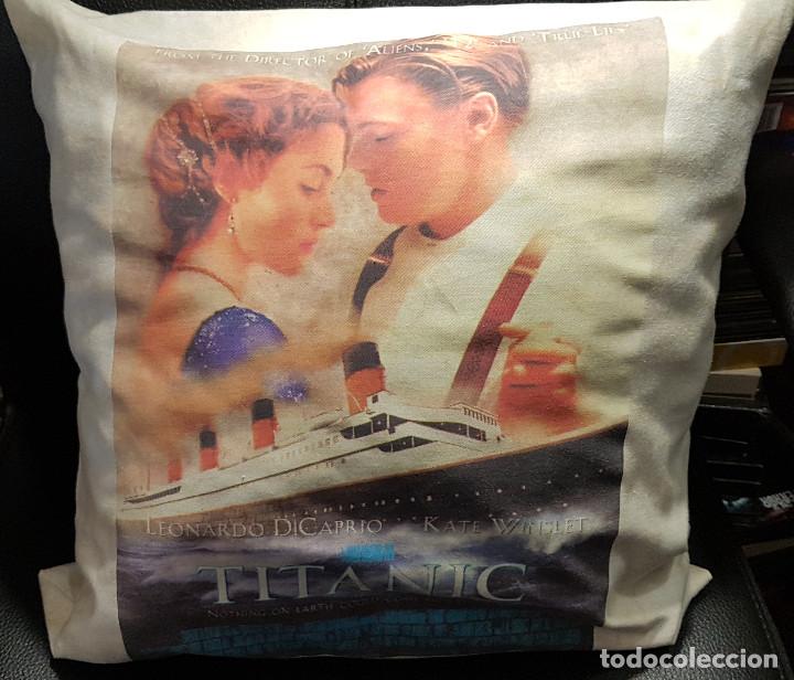 Cine: TITANIC - COJIN - PROMOCIONAL - A&Ntilde;OS 90 - LEONARDO DICAPRIO - KATE WINSLET