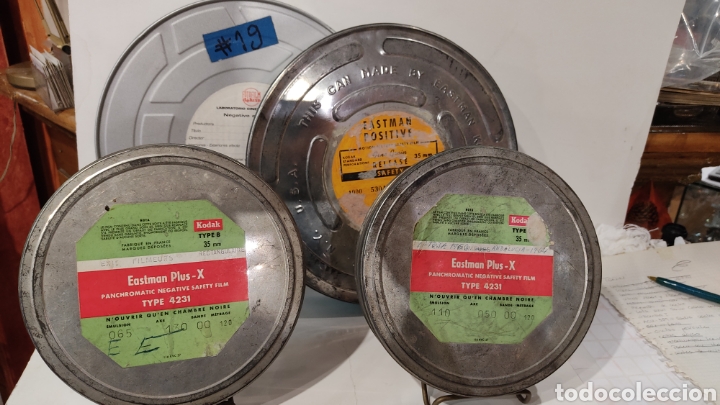 Cine: LOTE 4 LATAS O CAJAS DE PEL&Iacute;CULAS CON LOS ROLLOS DENTRO. DISTINTOS TAMA&Ntilde;OS. VER FOTOS