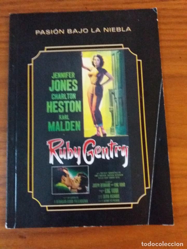 Cine: LIBRO. LIBRETO DE LA PEL&Iacute;CULA, PASI&Oacute;N BAJO LA NIEBLA.(RUBY GENTRY) CHARLTON HESTON,