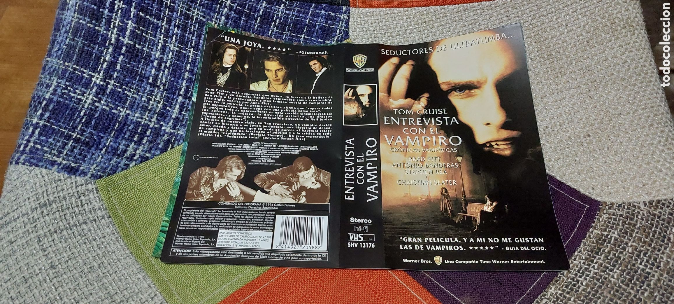 Cine: Car&aacute;tula Pel&iacute;cula VHS Entrevista con el Vampiro
