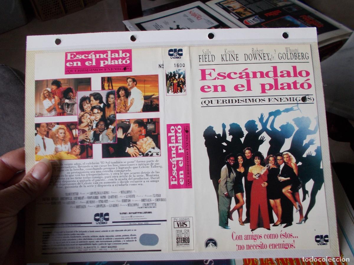 Cinema: ESCANDALO EN EL PLATO ,,CARATULA ORIGINAL SOLO CARATULA