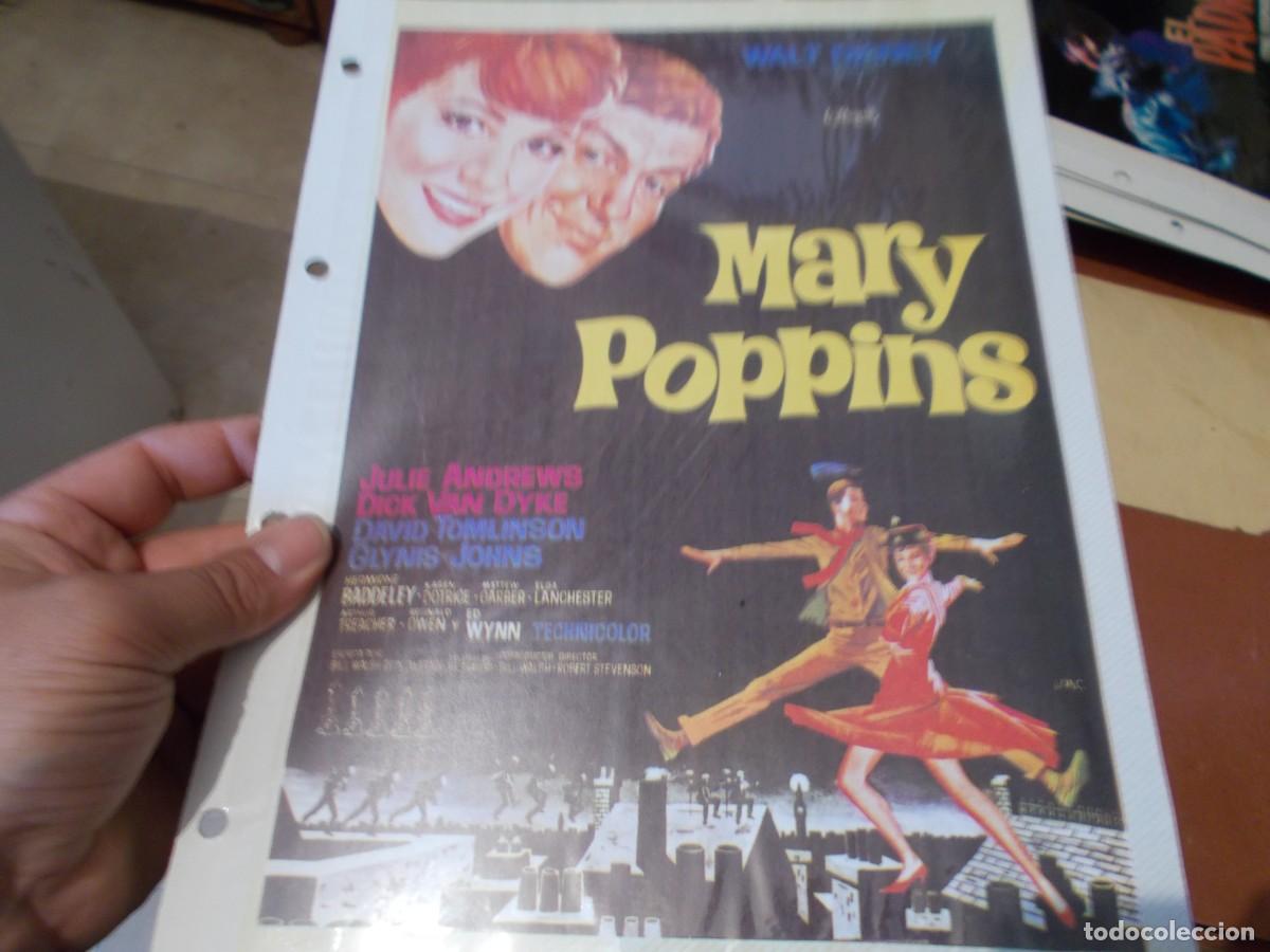 Cinema: MARY POPPINS , SOLO FOLIO ESTA PEGADA AL CARTON ,,,