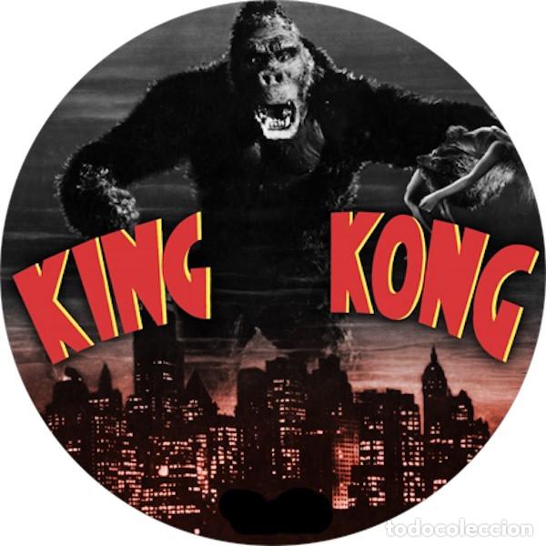 Cine: Chapa/Badge King Kong