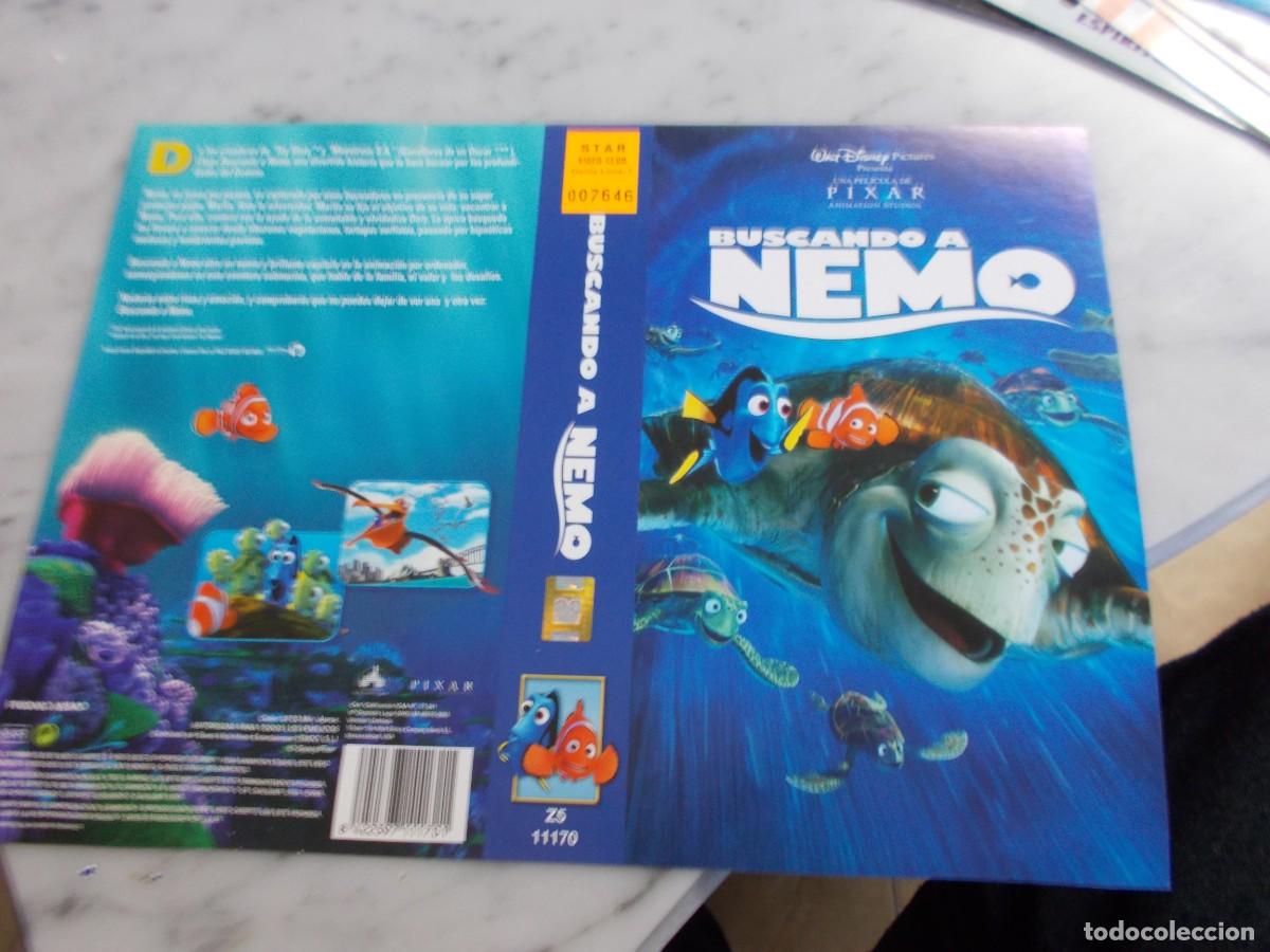 BUSCANDO A NEMO ,, SOLO CARATULA ,,,