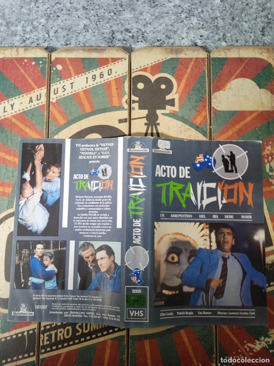 Cine: Car&aacute;tula VHS Acto de traici&oacute;n