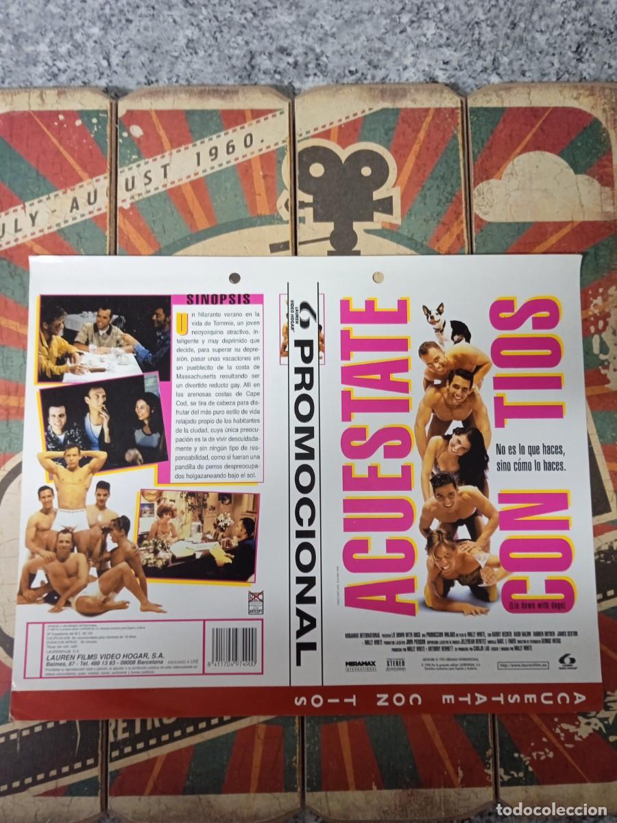 Cine: Car&aacute;tula VHS Acu&eacute;state con tios