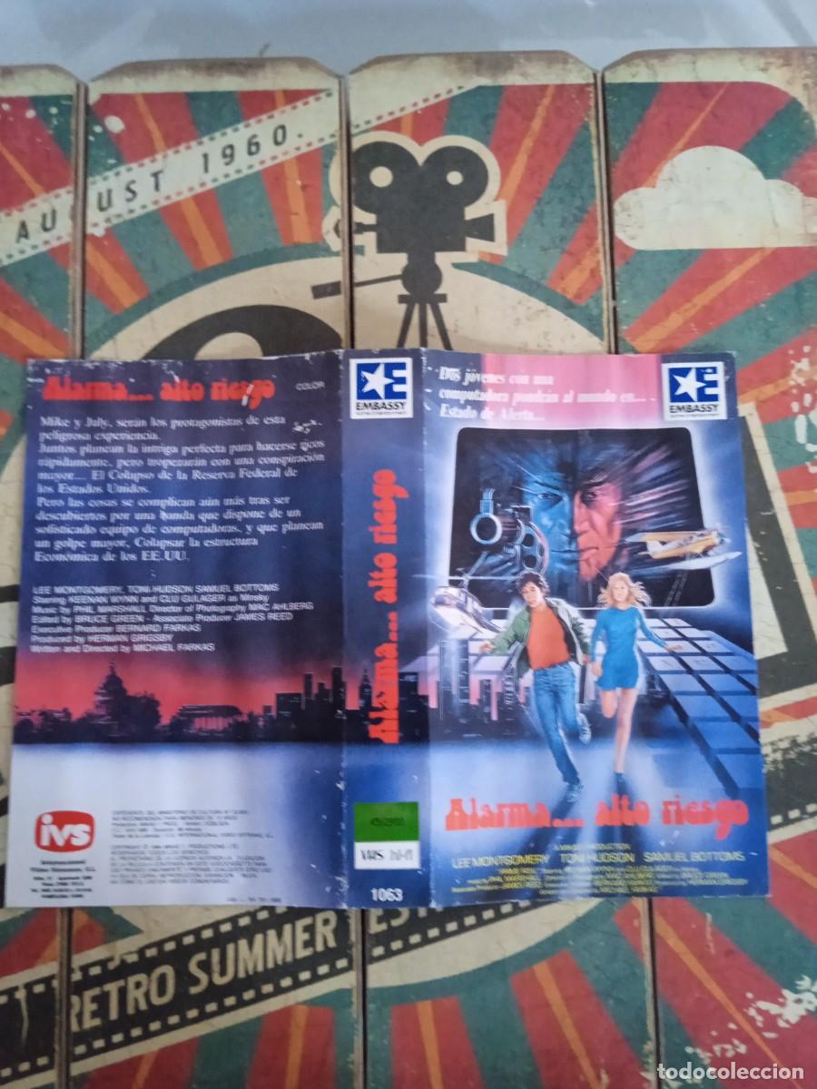Cinema: Car&aacute;tula VHS Alarma ... Alto riesgo