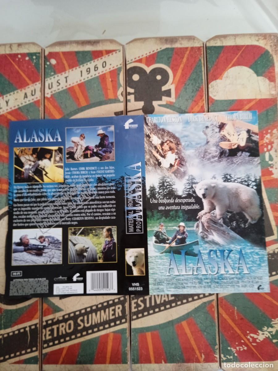 Cine: Car&aacute;tula VHS Alaska reversible