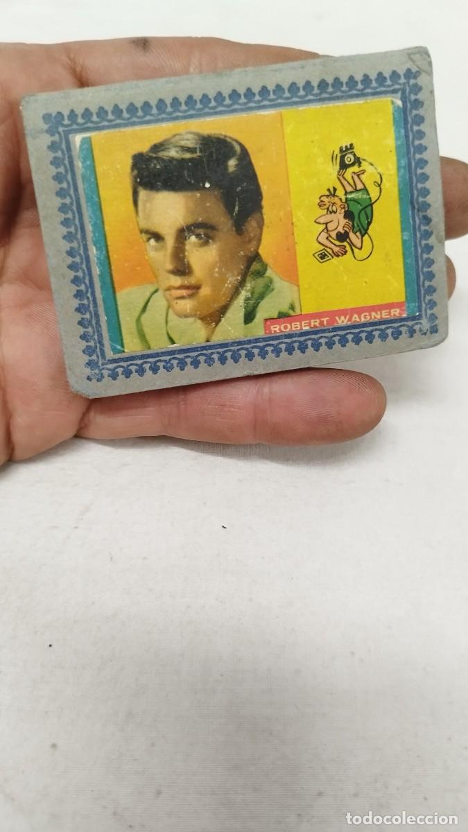 Cine: Antiguo peque&ntilde;o espejo de bolso,de viaje.Con la estrella de Cine y televisi&oacute;n Robert Wagner