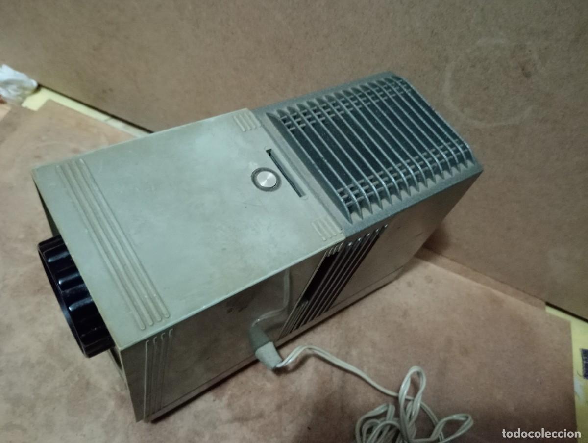 Cine: Antiguo proyector de diapositivas - Foto 4