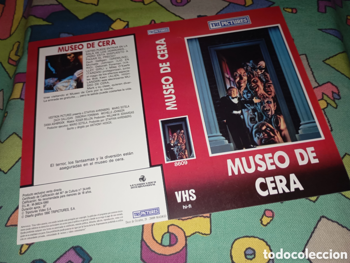 Kino: Car&aacute;tula vhs- museo de cera